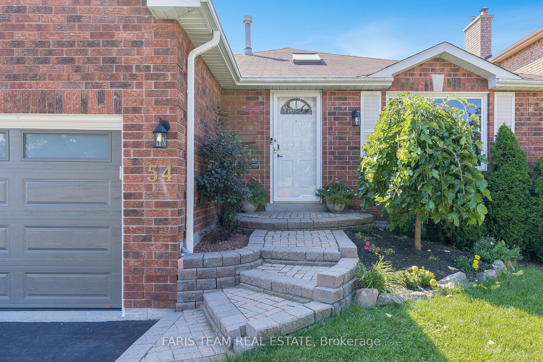 54 Douglas Dr