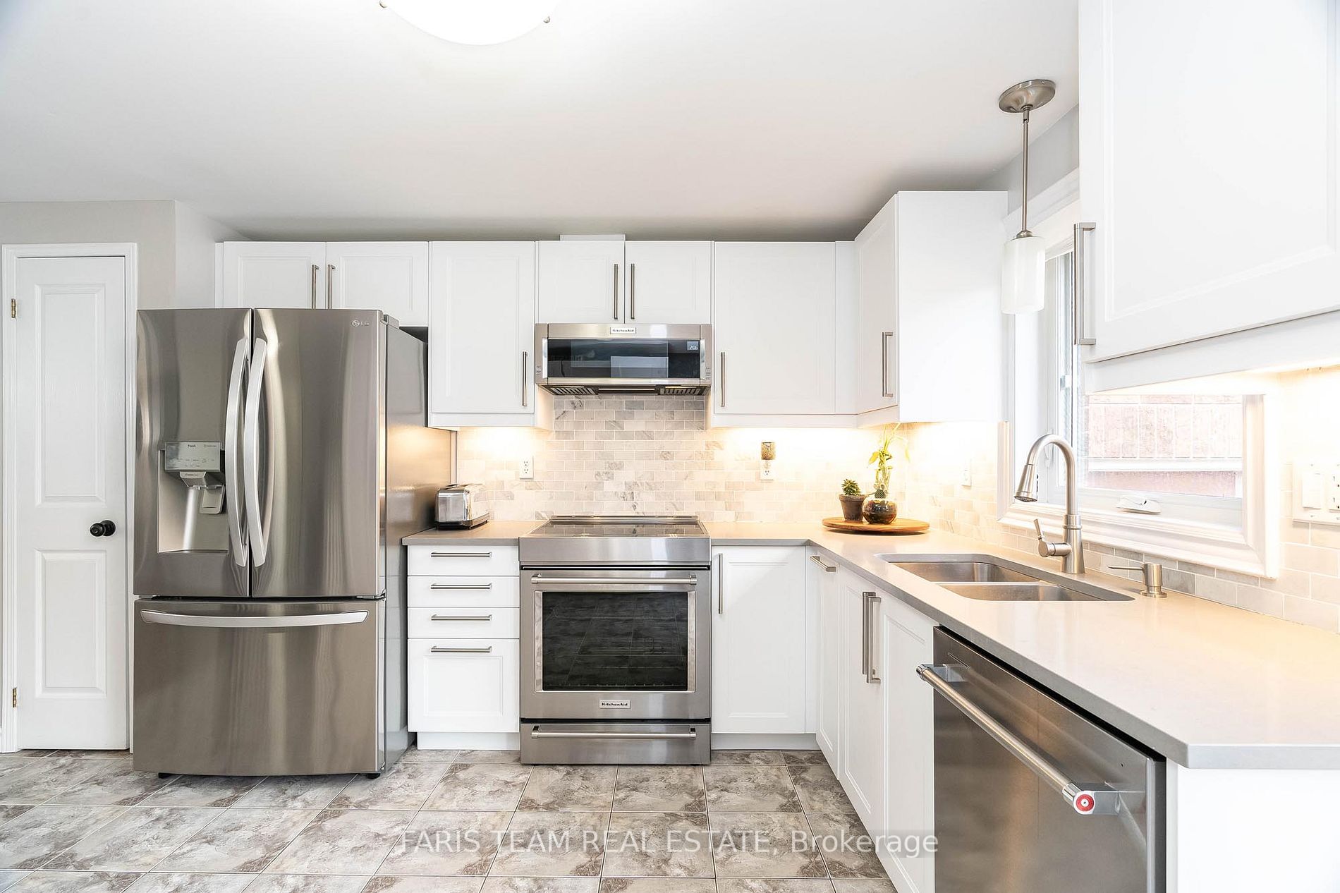 54 Douglas Dr