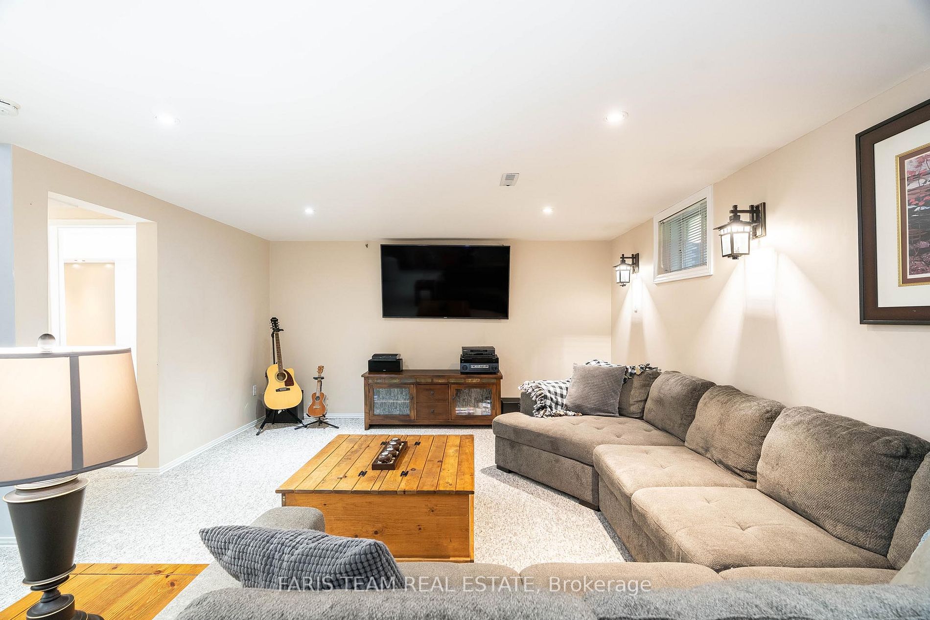 54 Douglas Dr