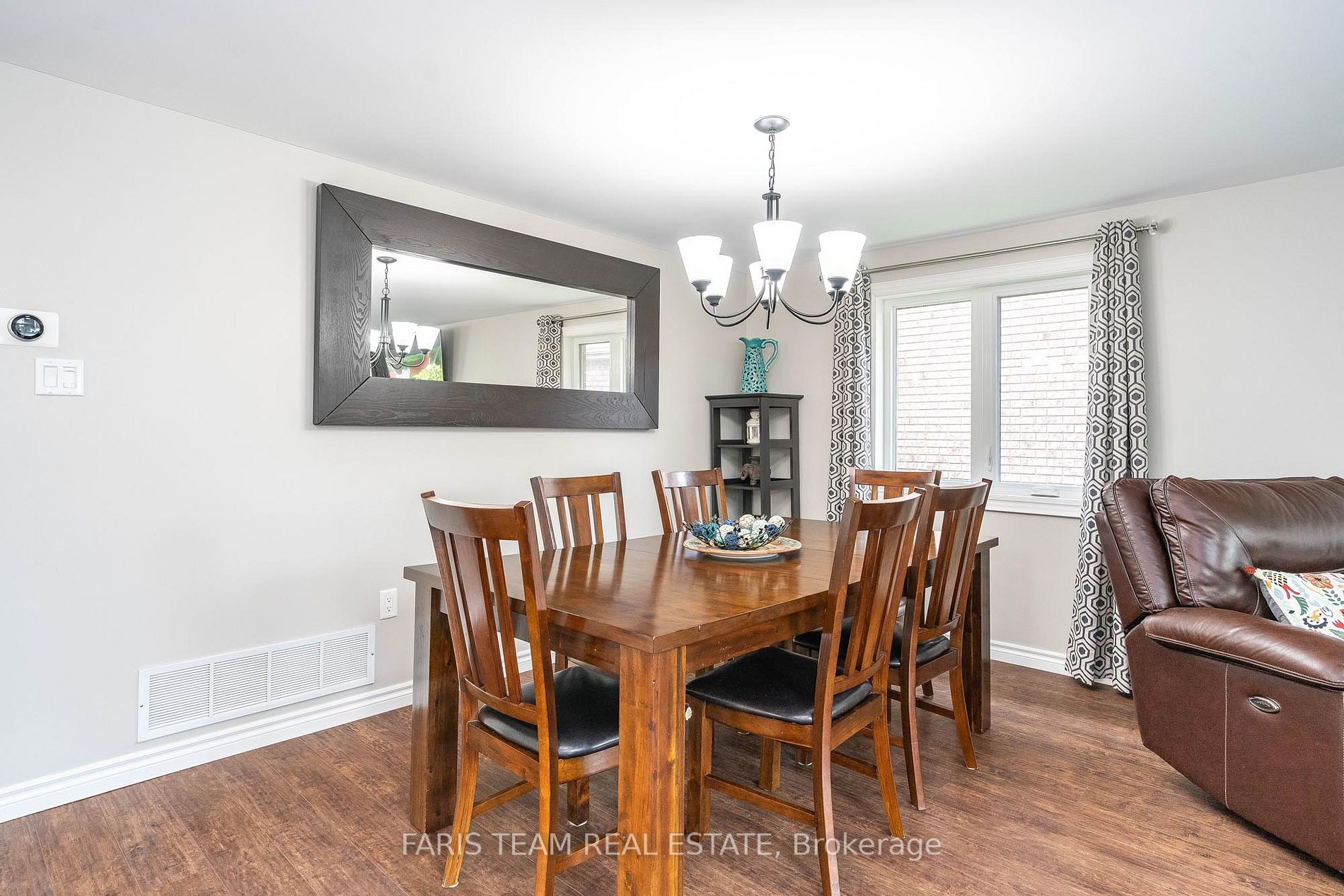 54 Douglas Dr