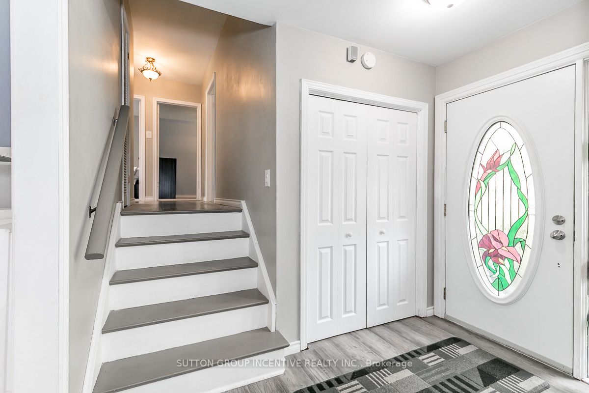 28 Harding Ave
