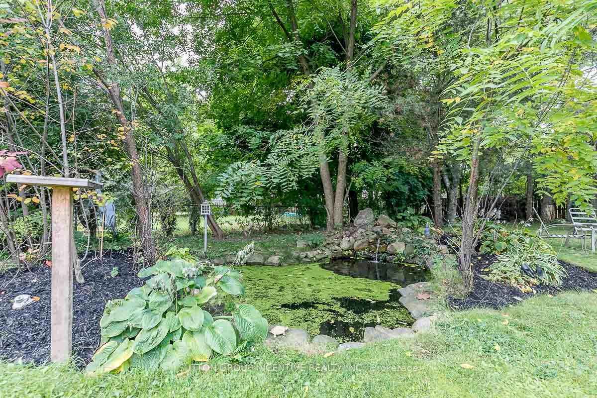 28 Harding Ave