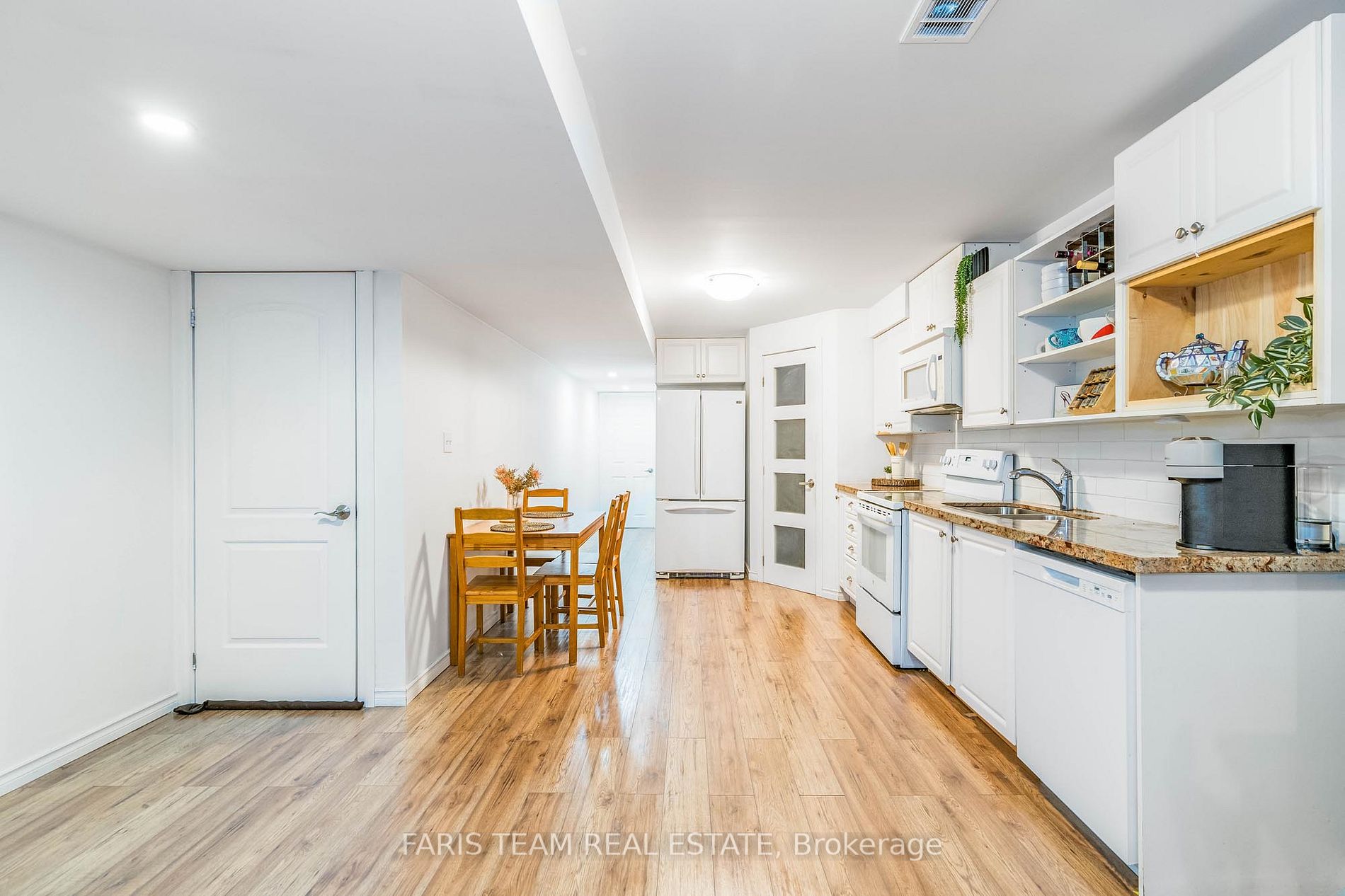 180 Isabella Dr