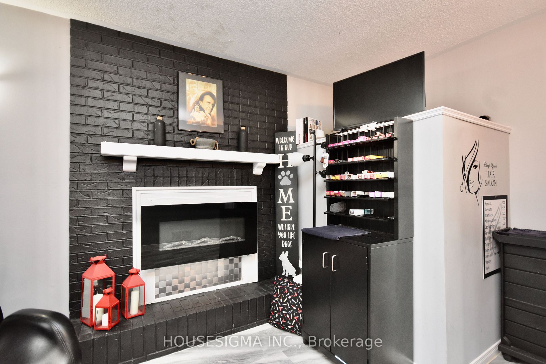 42 Carr Dr