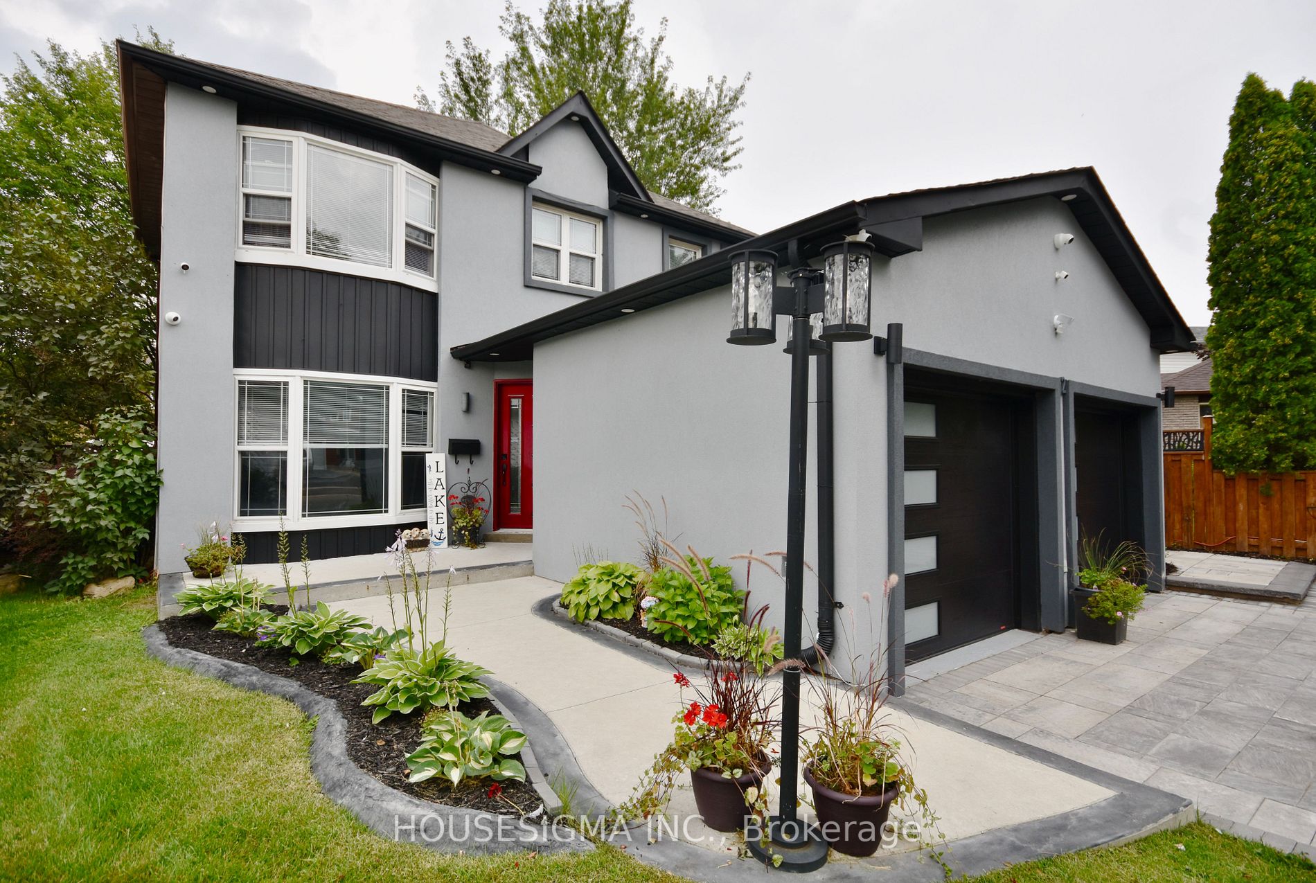 42 Carr Dr