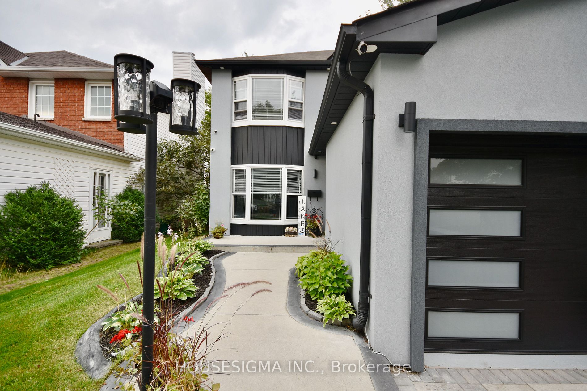 42 Carr Dr