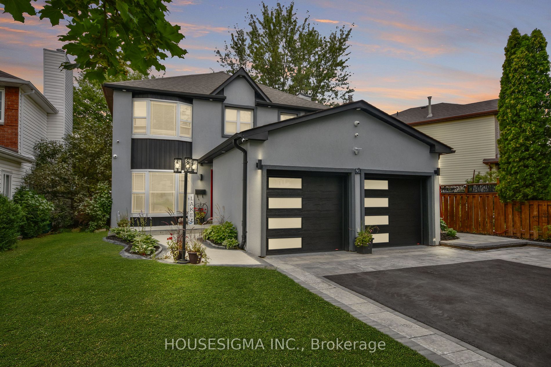 42 Carr Dr