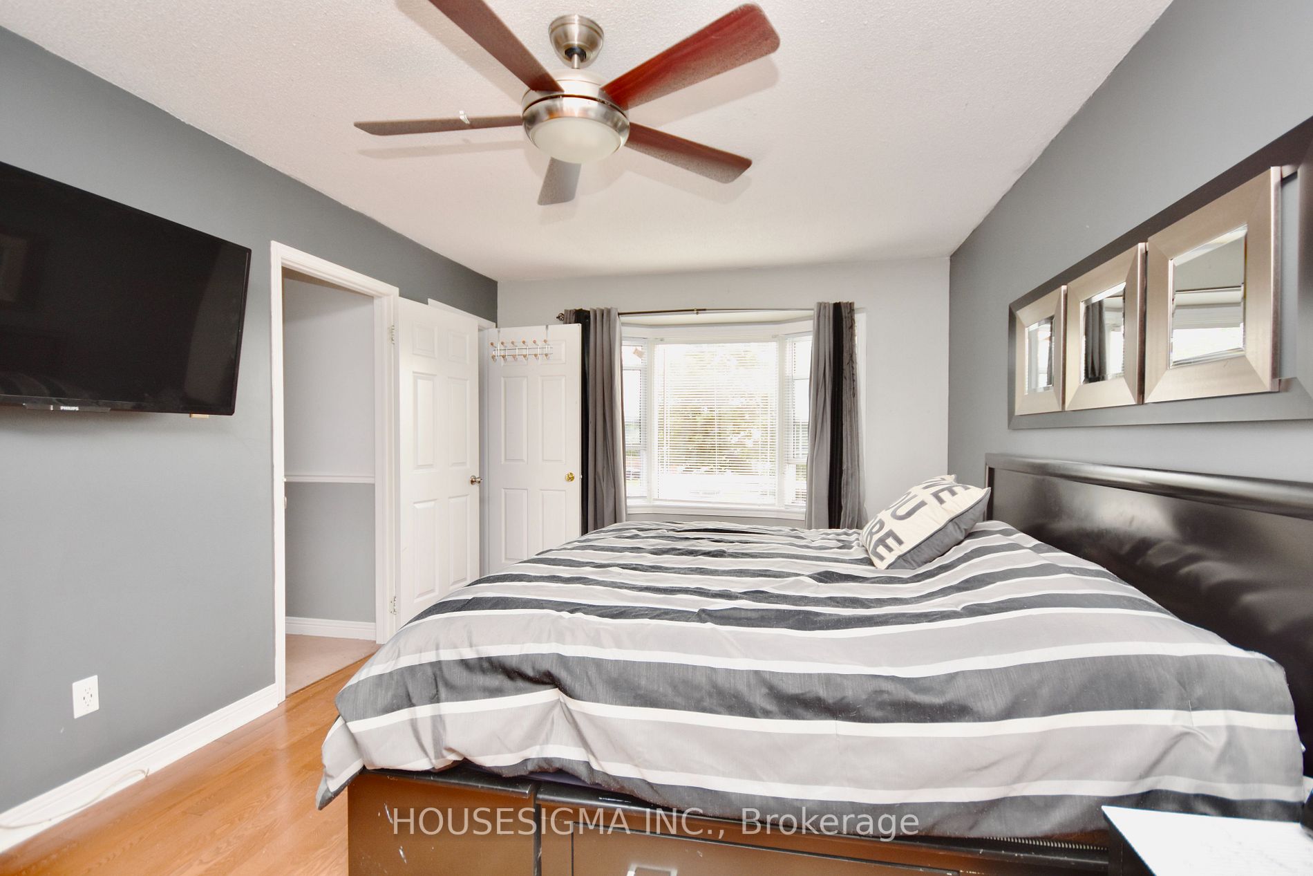 42 Carr Dr
