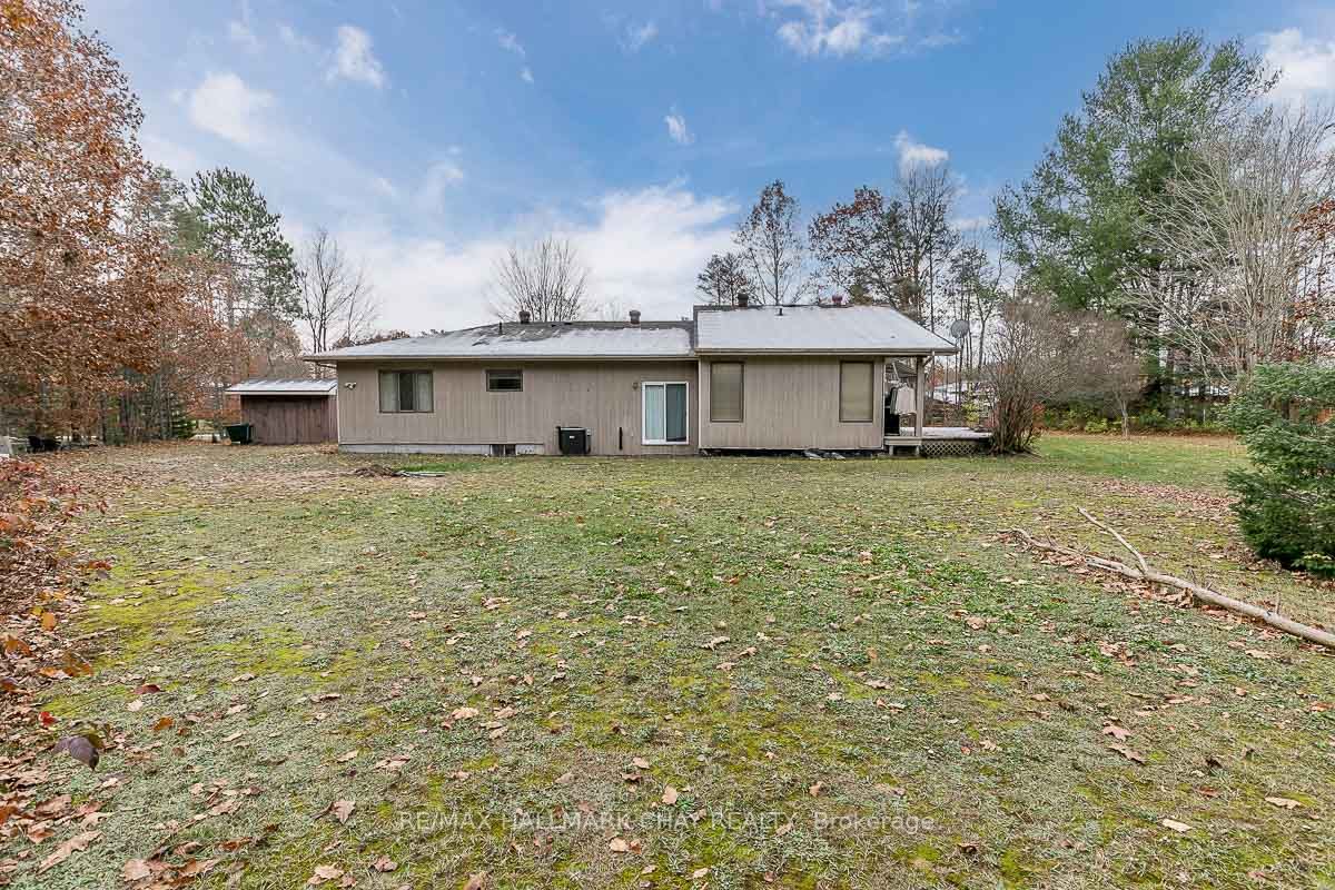 6 Binnie Dr