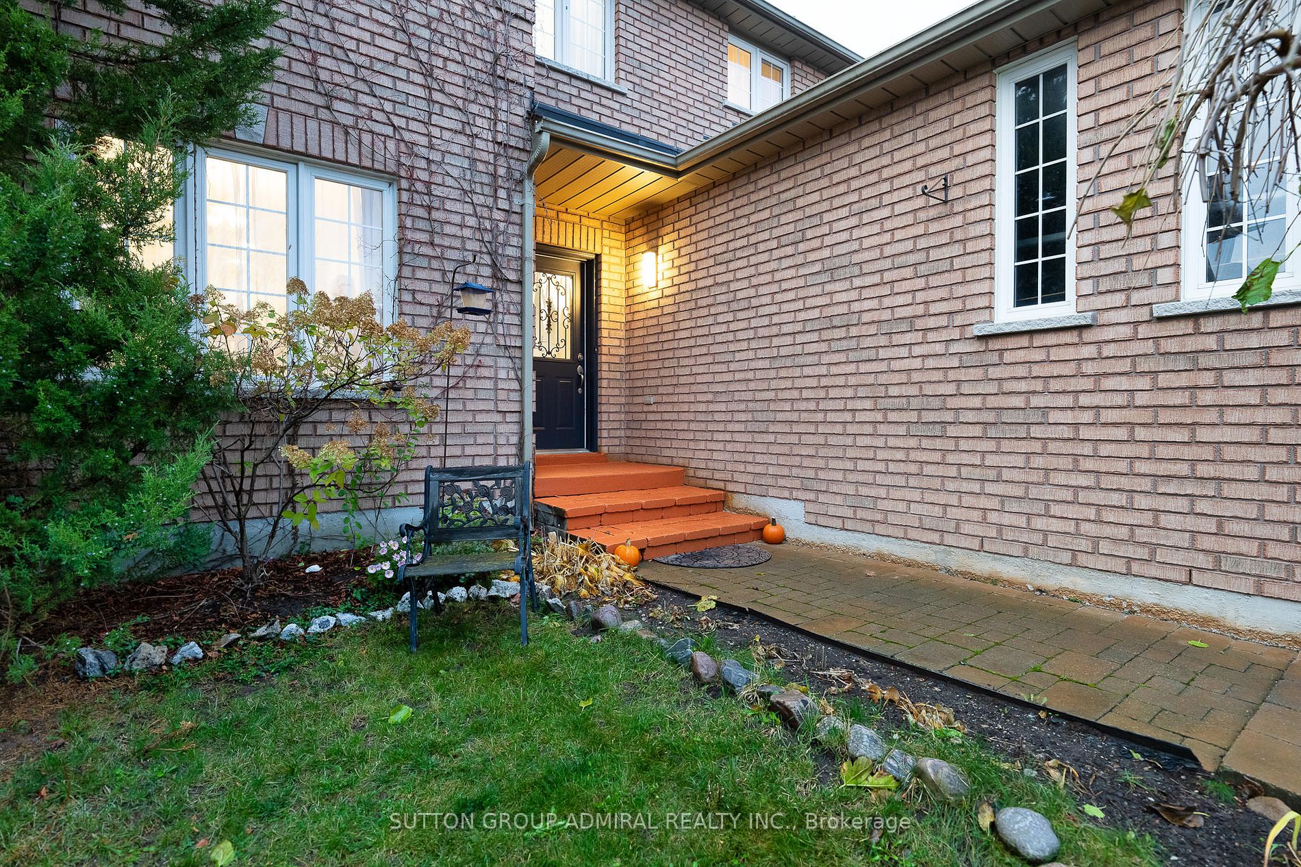 49 Penvill Tr