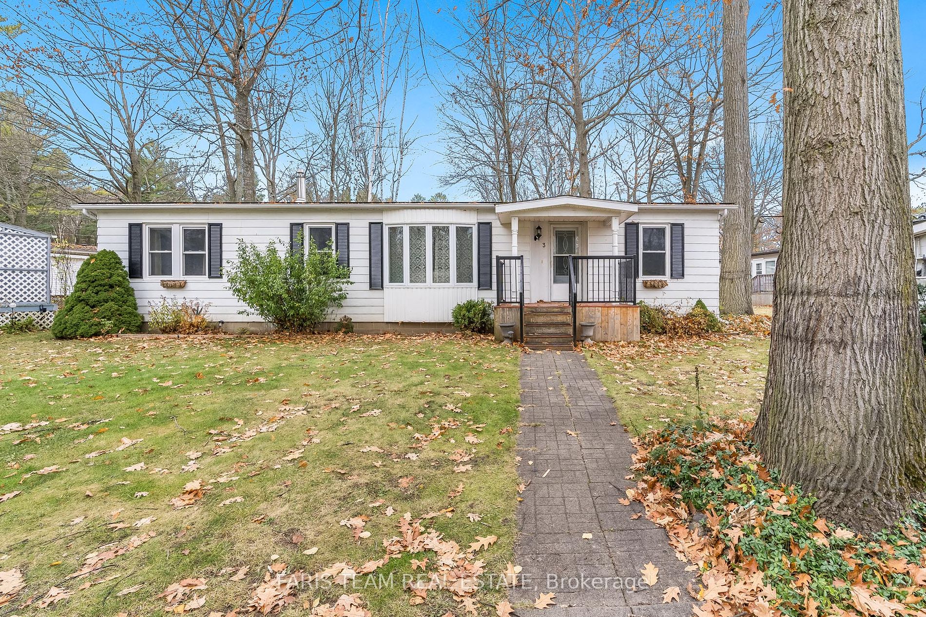 3 Murray Dr