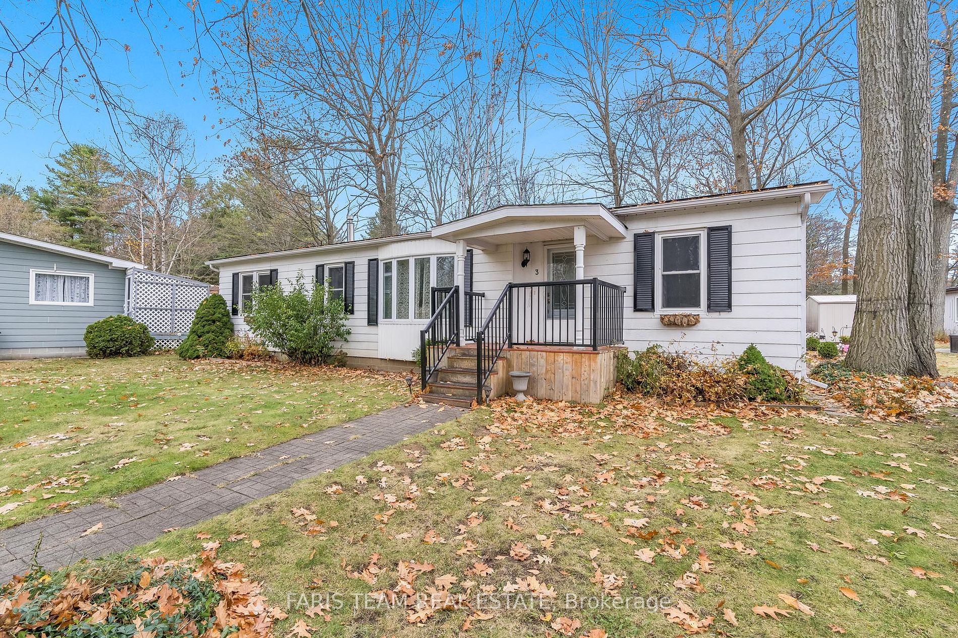 3 Murray Dr