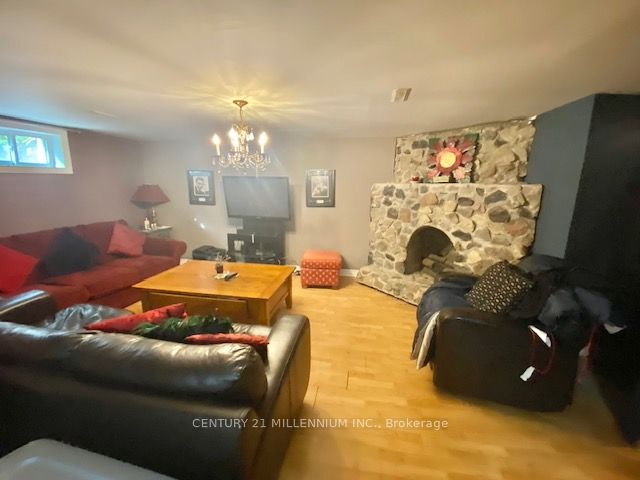 29 Findlay Dr
