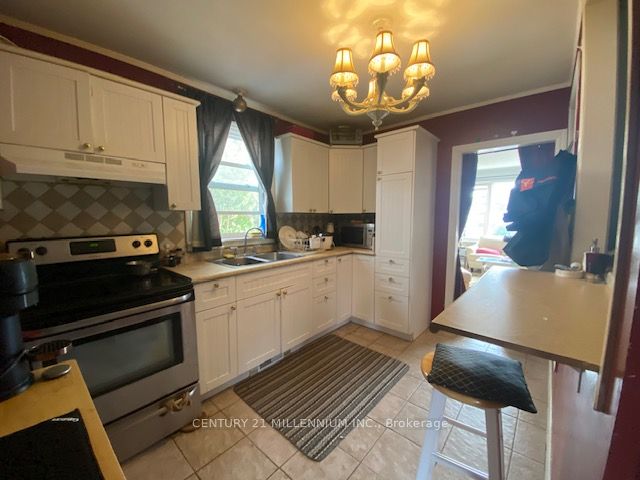 29 Findlay Dr