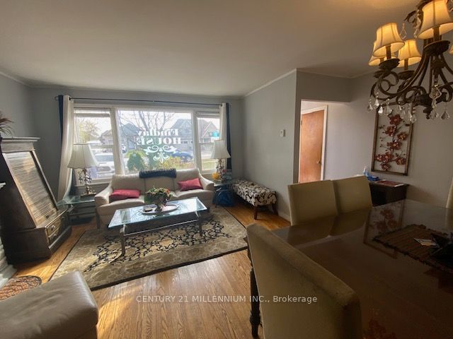 29 Findlay Dr