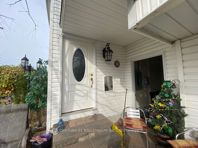 29 Findlay Dr