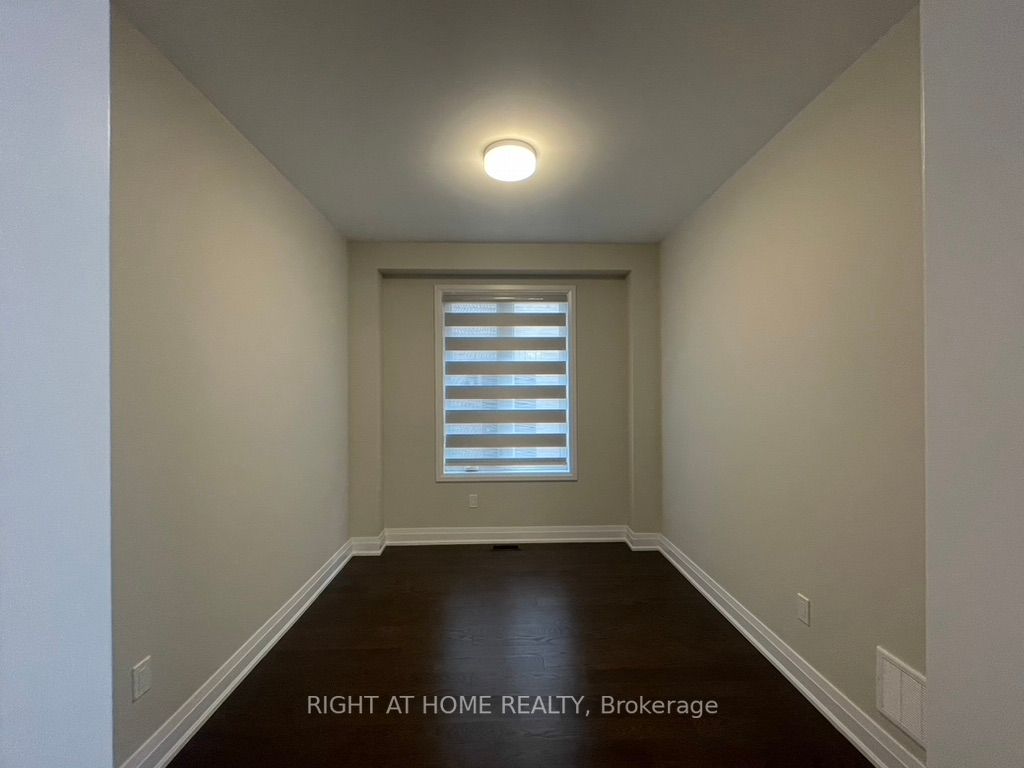 14 Sweet Cicely St