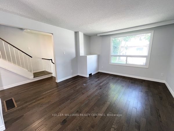 1095 Mississaga St, #74