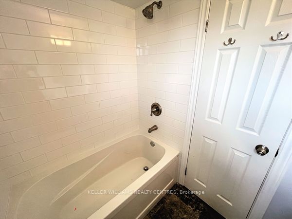 1095 Mississaga St, #74