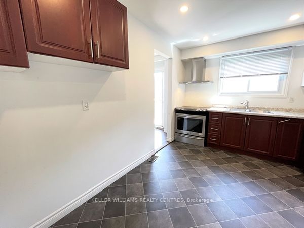 1095 Mississaga St, #74