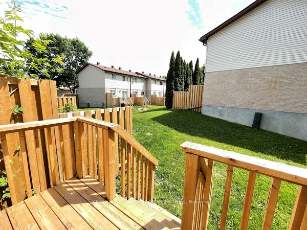 1095 Mississaga St, #74