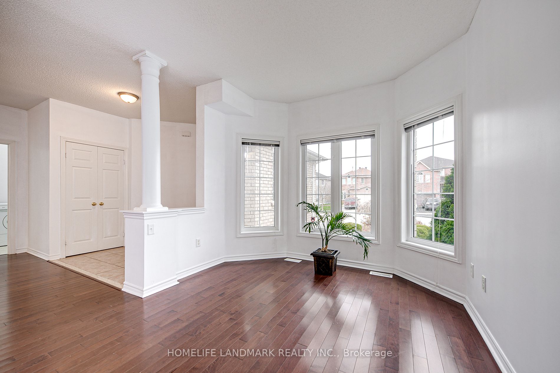 23 Esther Dr