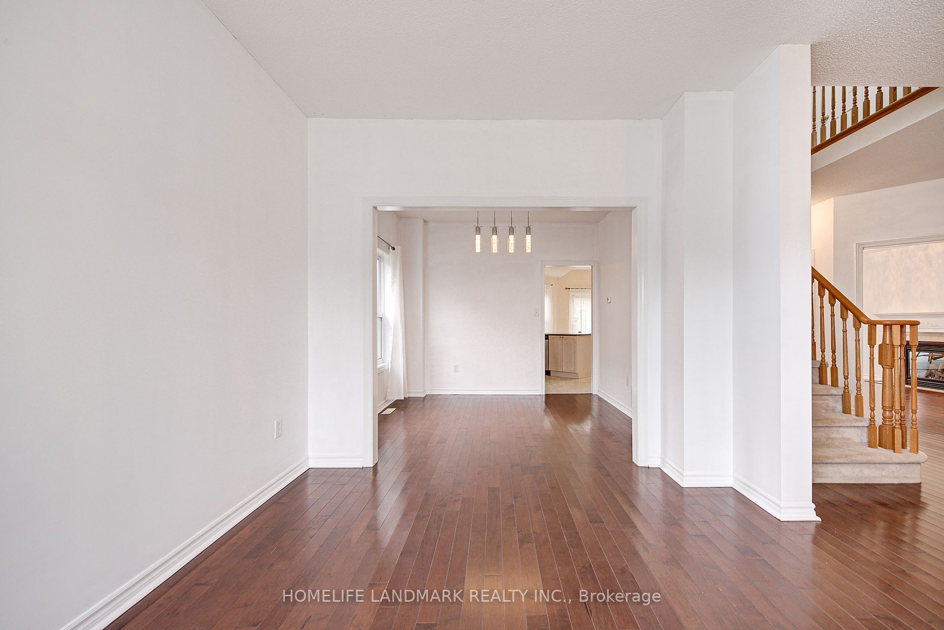 23 Esther Dr