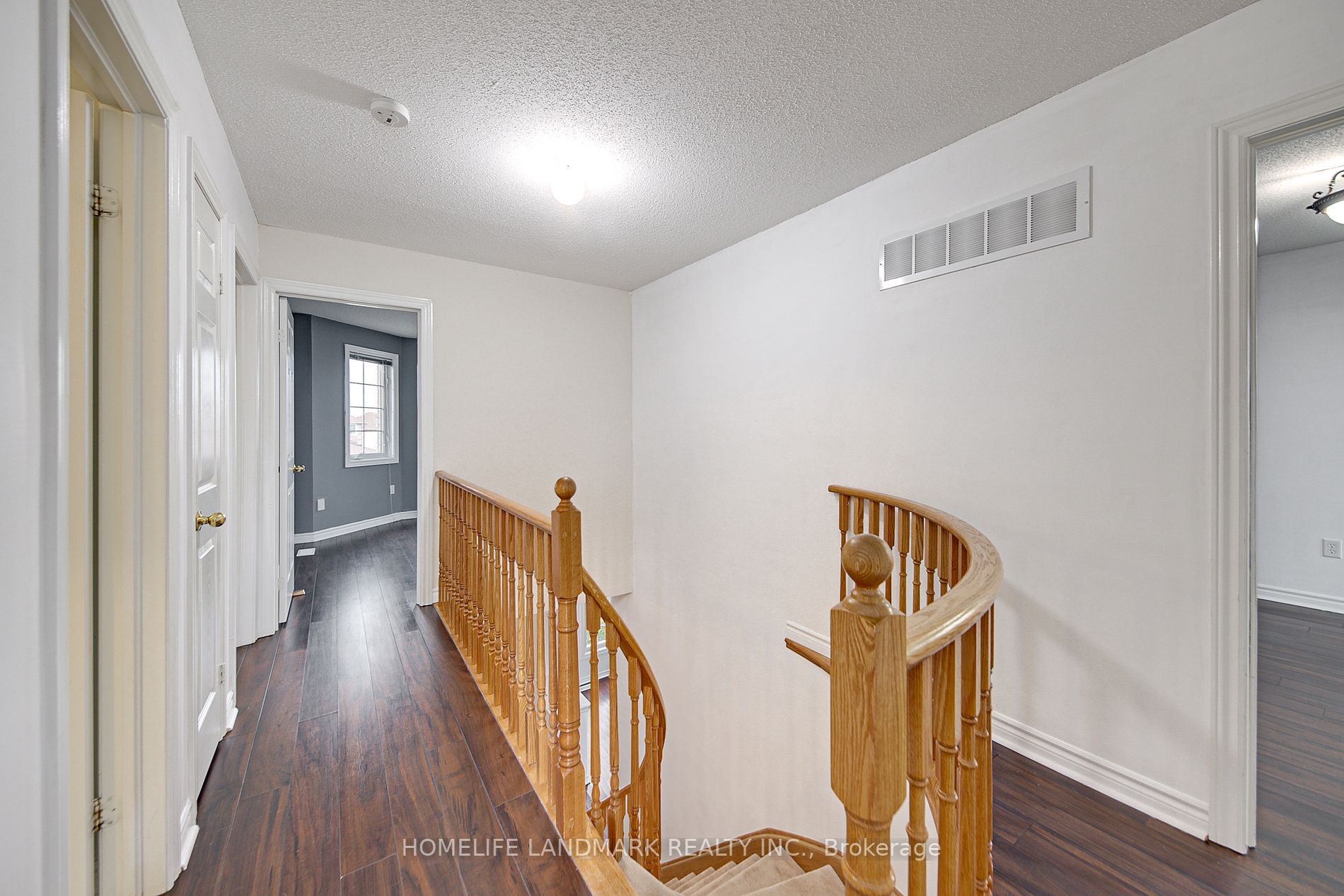 23 Esther Dr