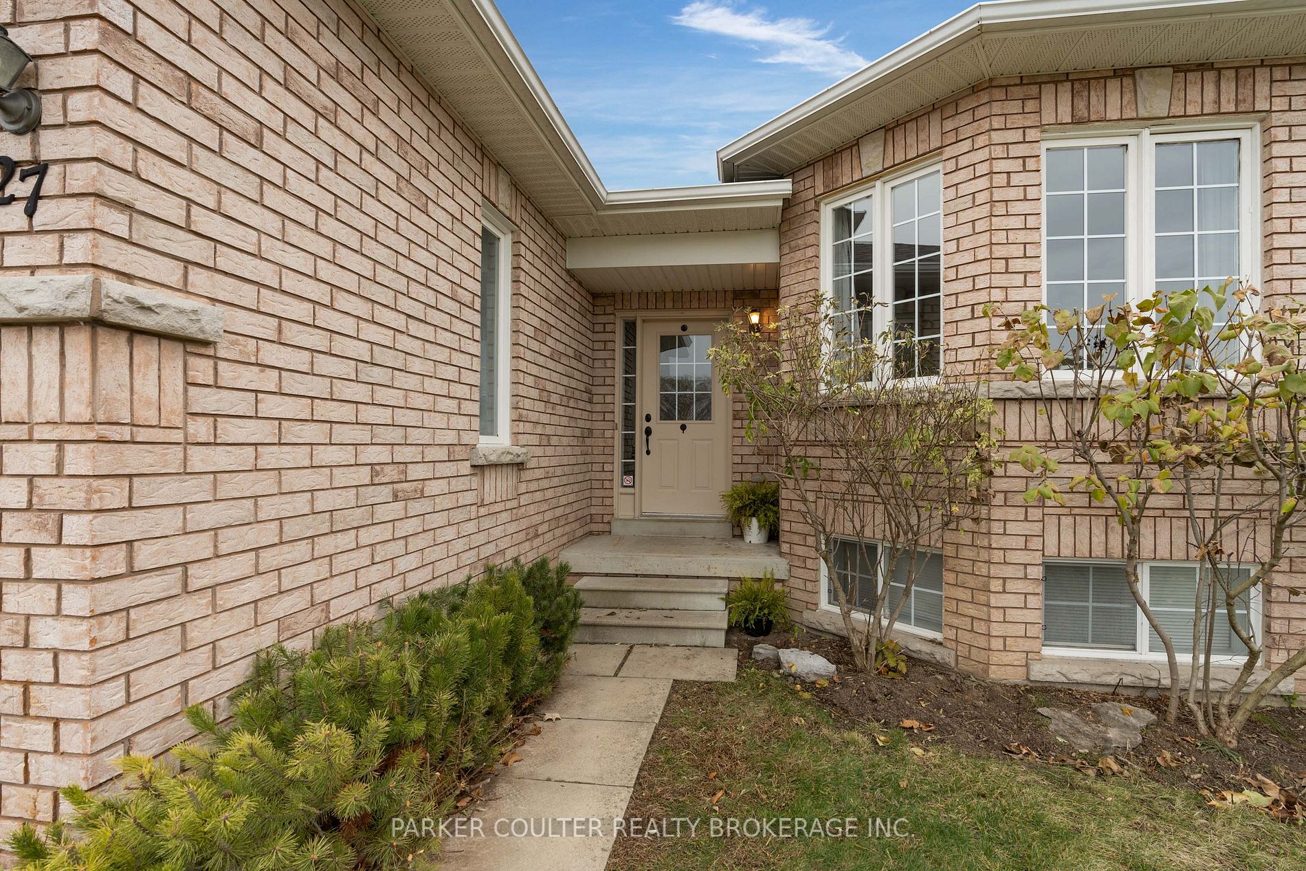 27 Pringle Dr