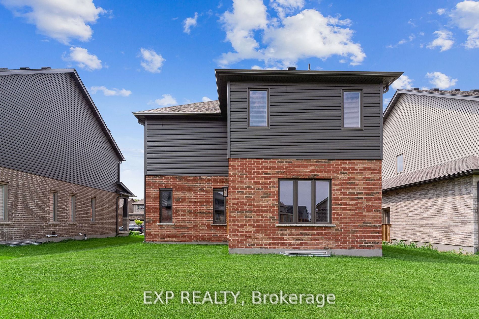 113 Plewes Dr