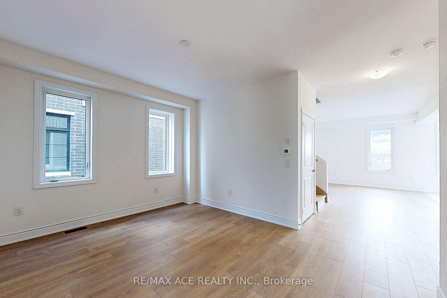 71 Season Cres