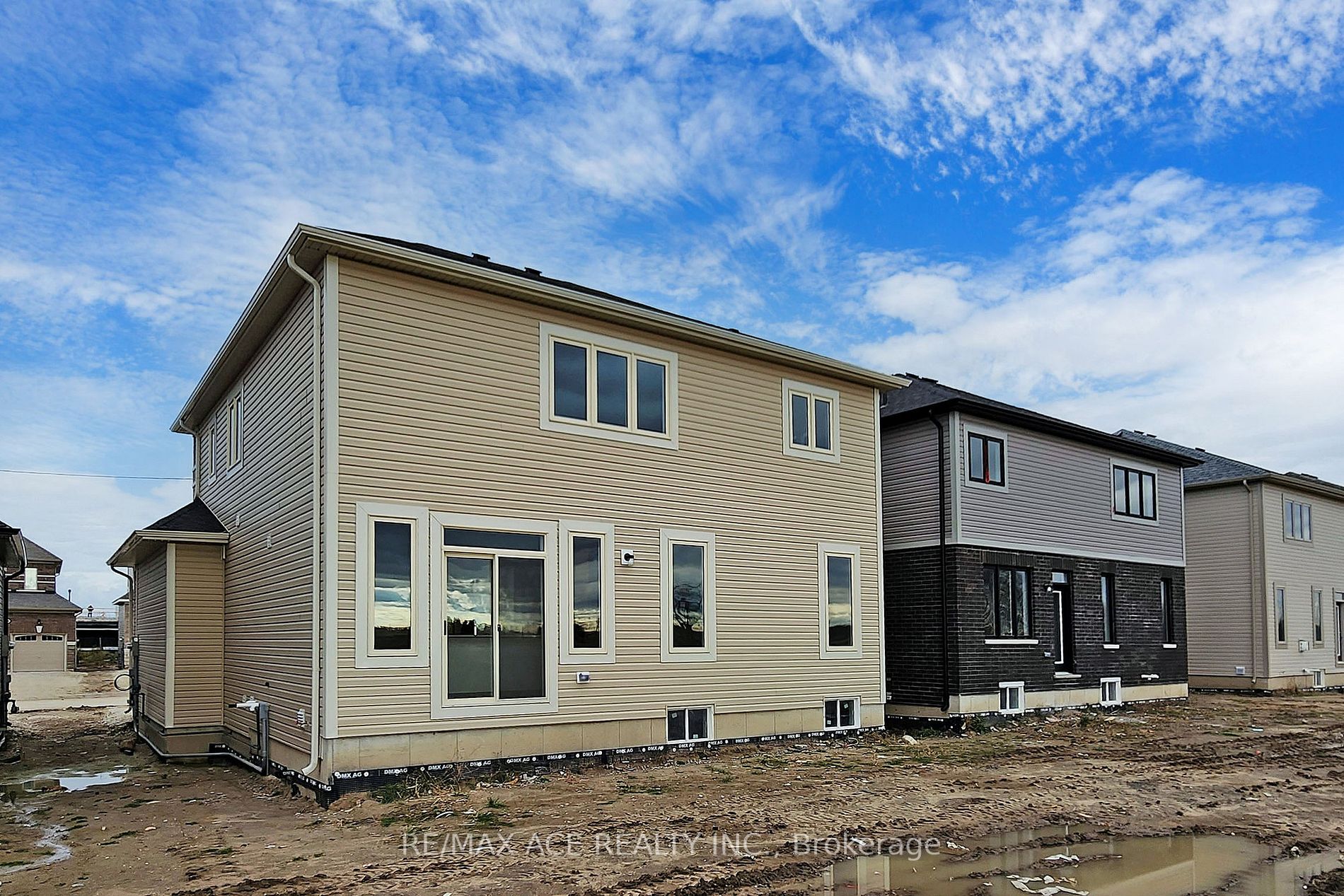 71 Season Cres