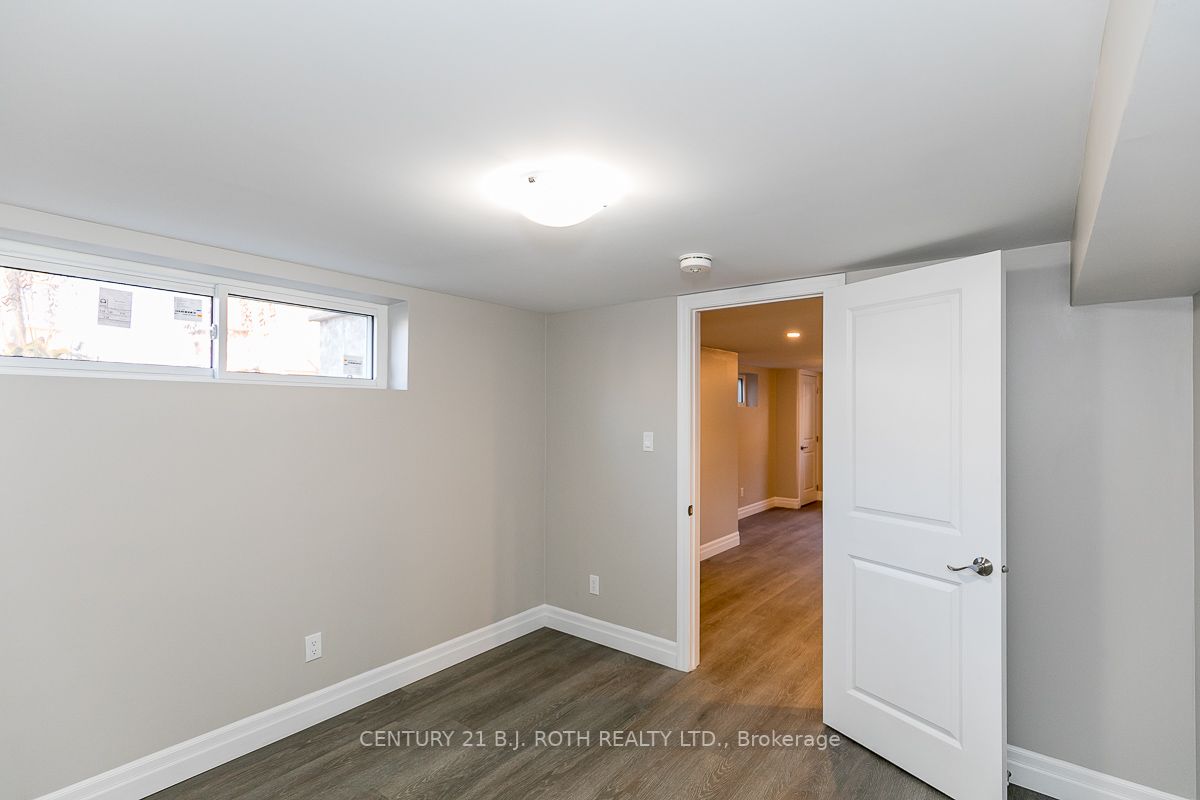 101 Peel St