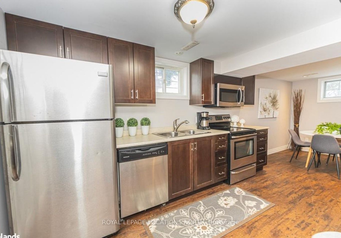 504 Sixth St, #B