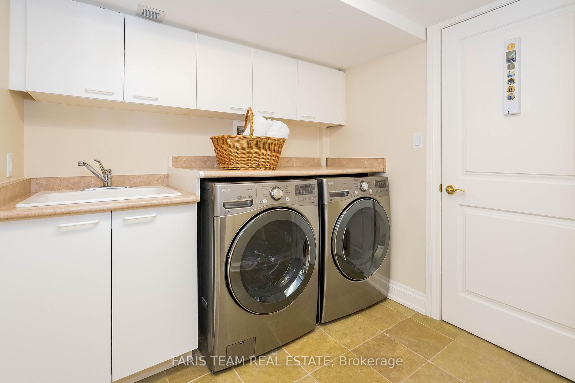 40 Trott Blvd, #705