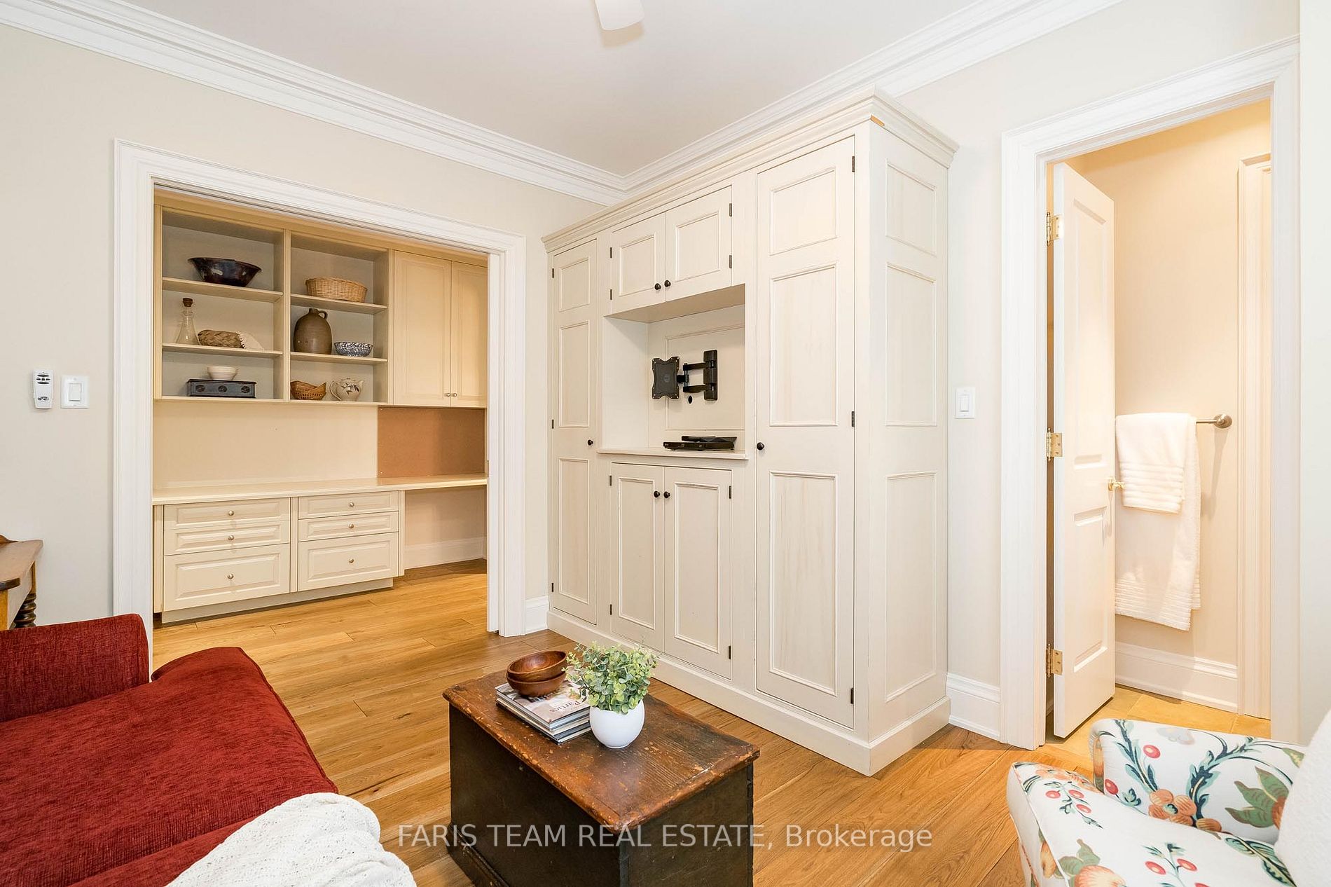 40 Trott Blvd, #705