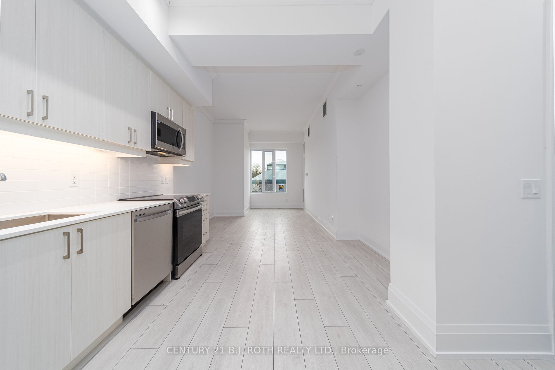 1 Hume St, #220