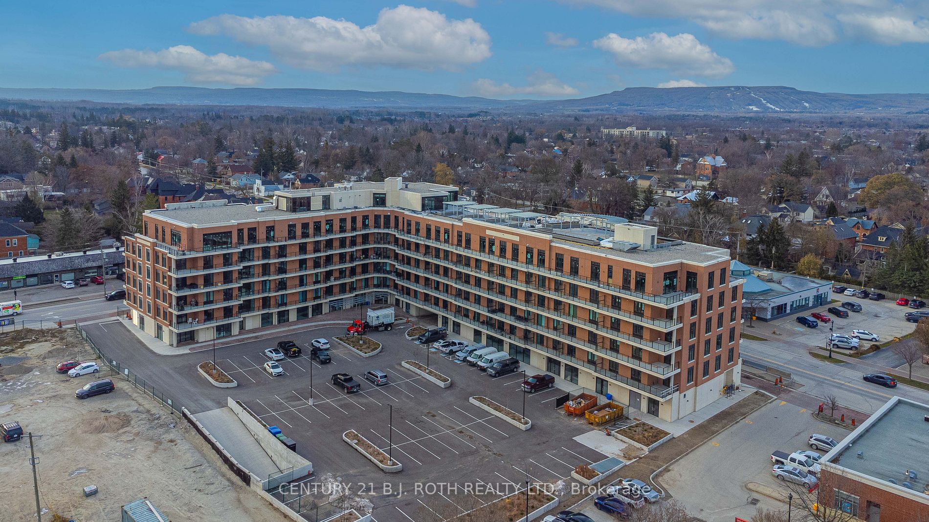 1 Hume St, #220