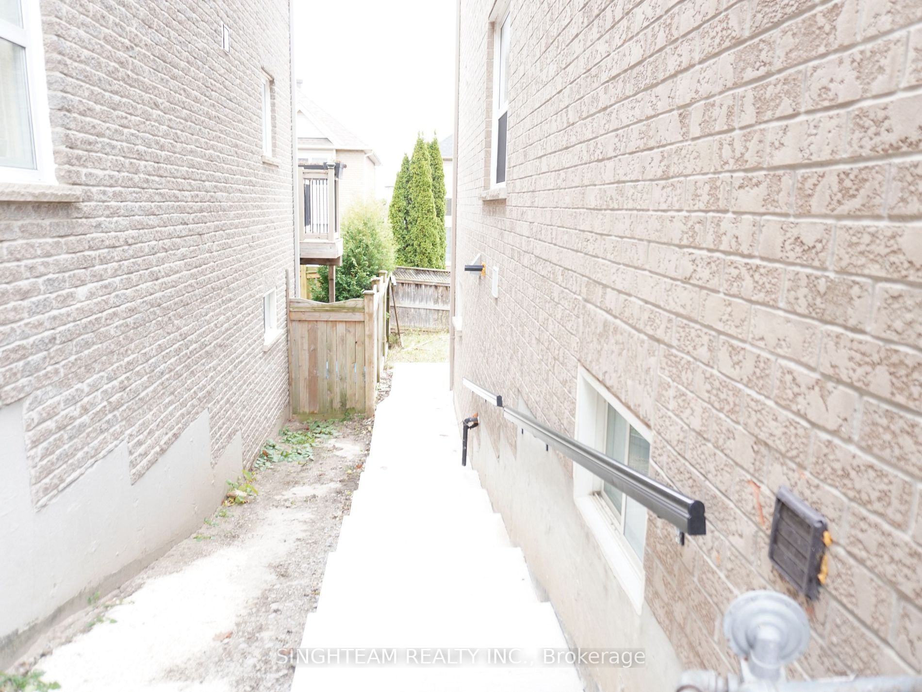 153 Birkhall Pl, #Bsmt
