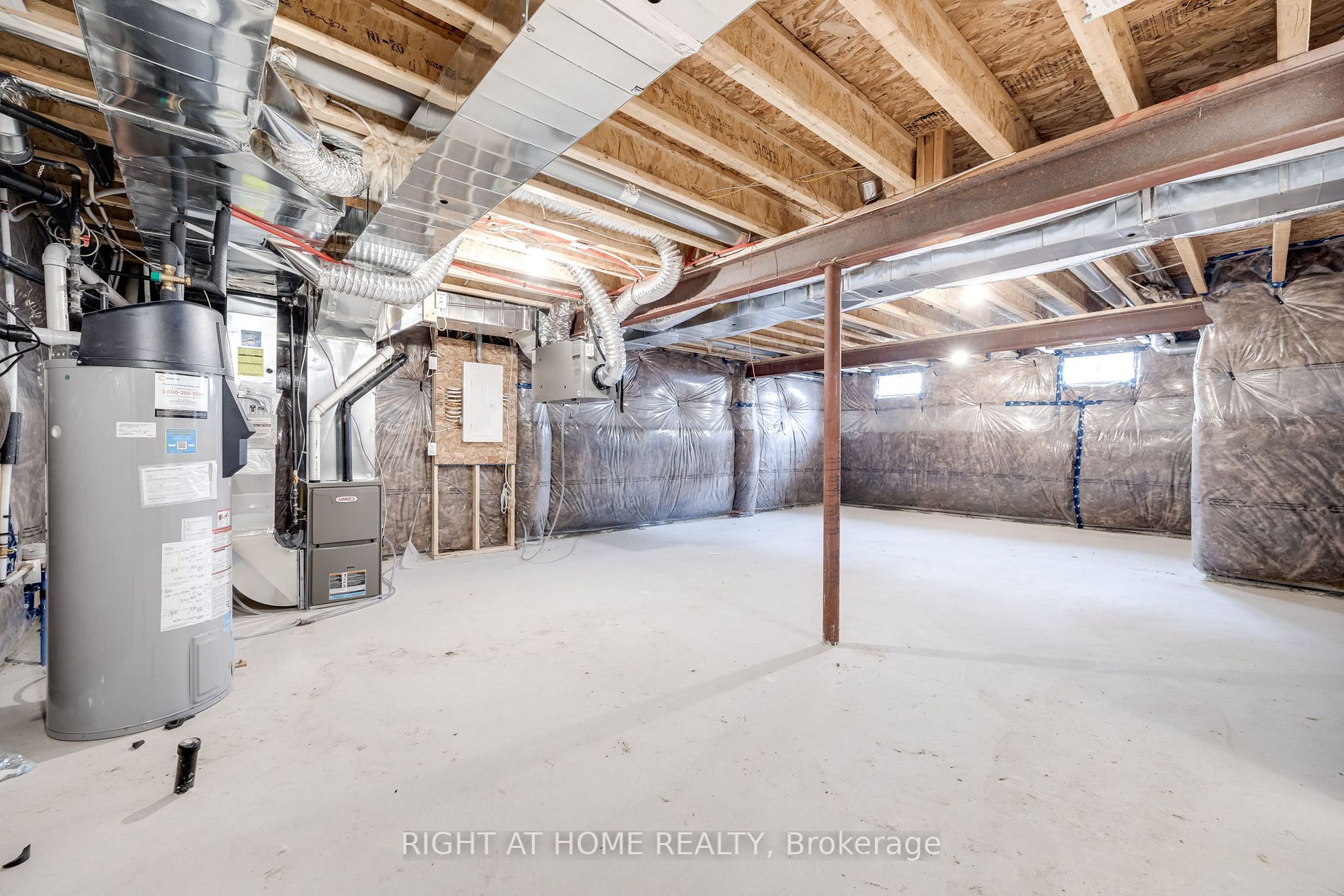 10 Ludlow Dr