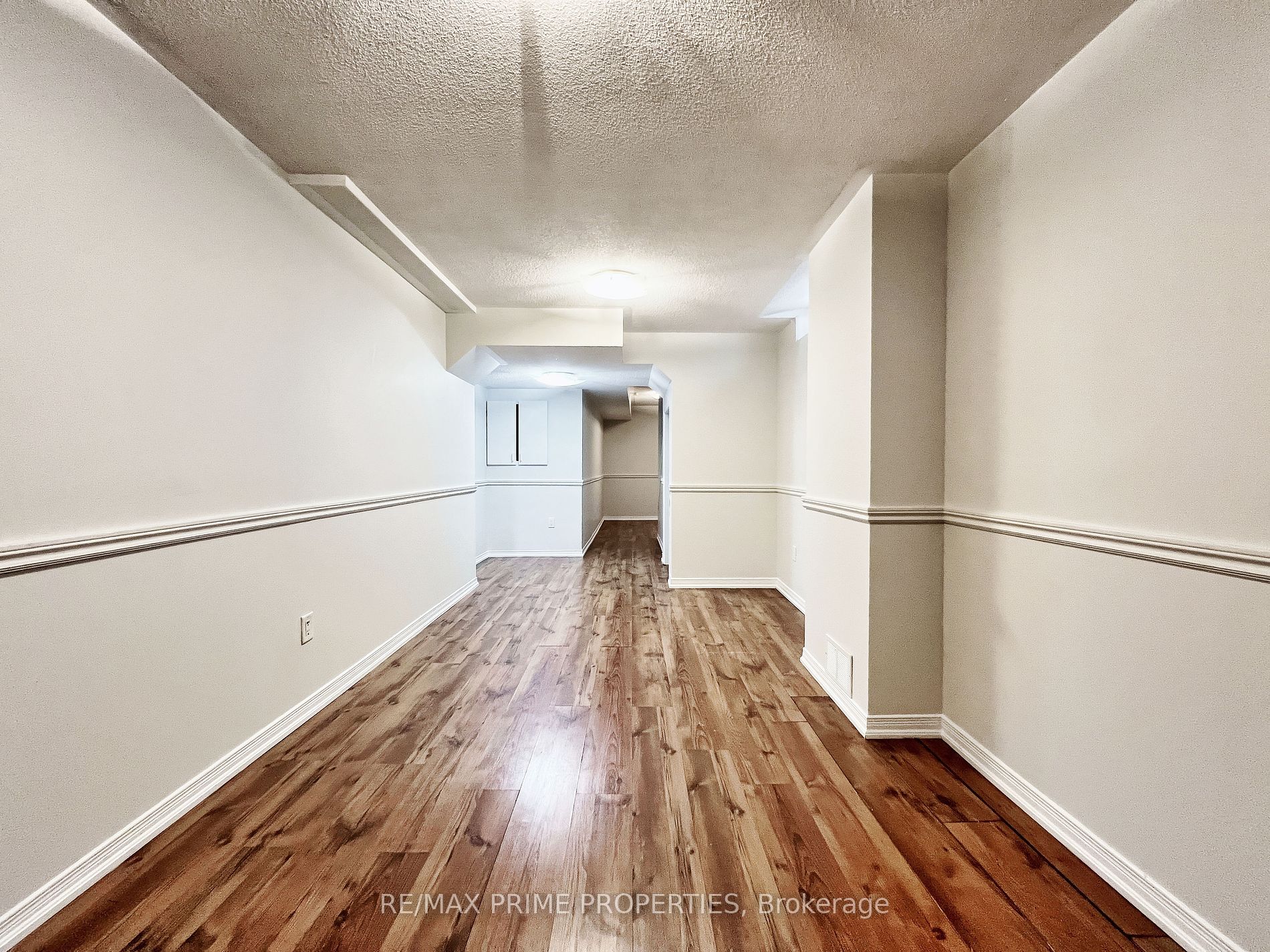 192 Pickett Cres