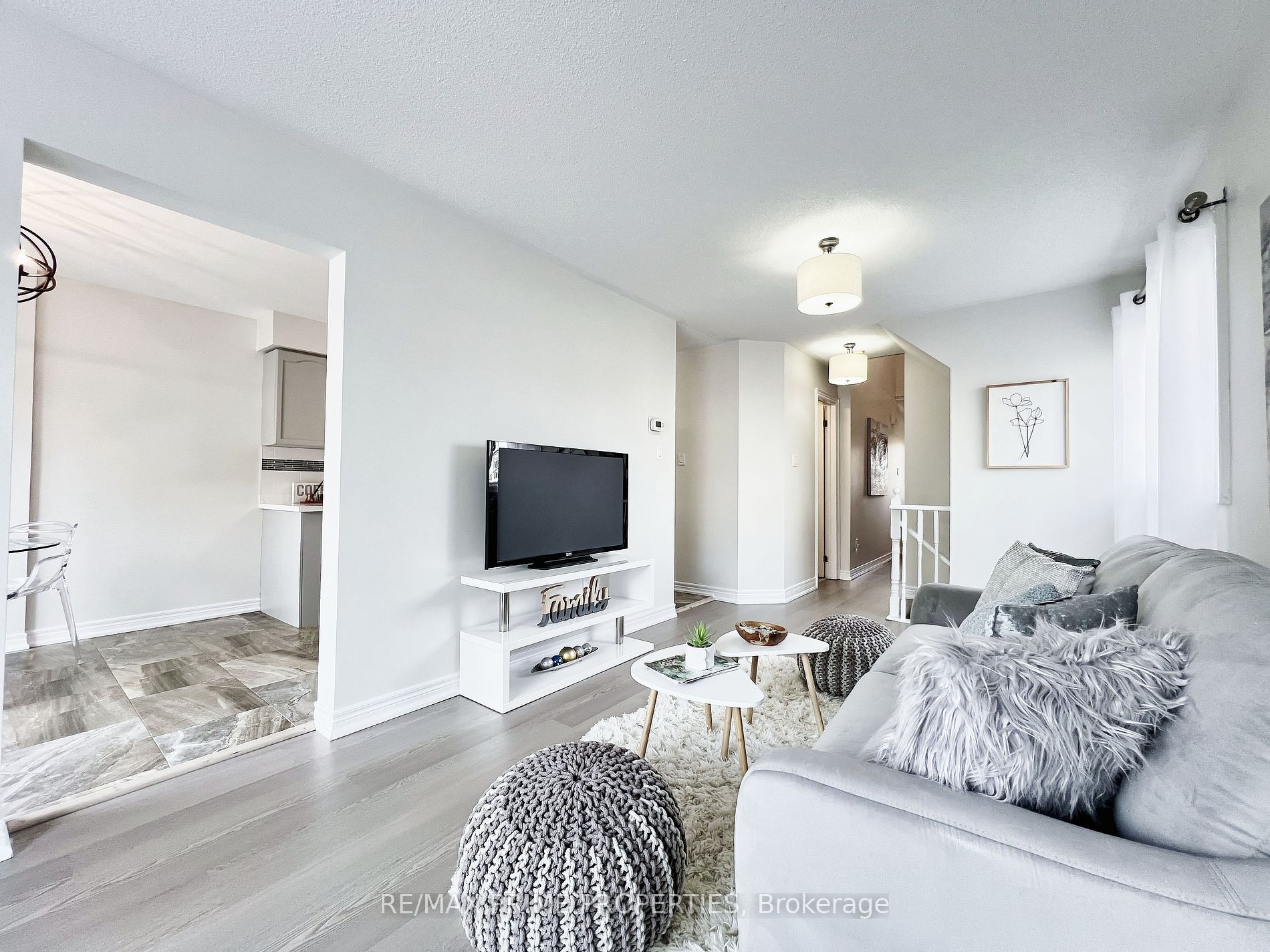 192 Pickett Cres