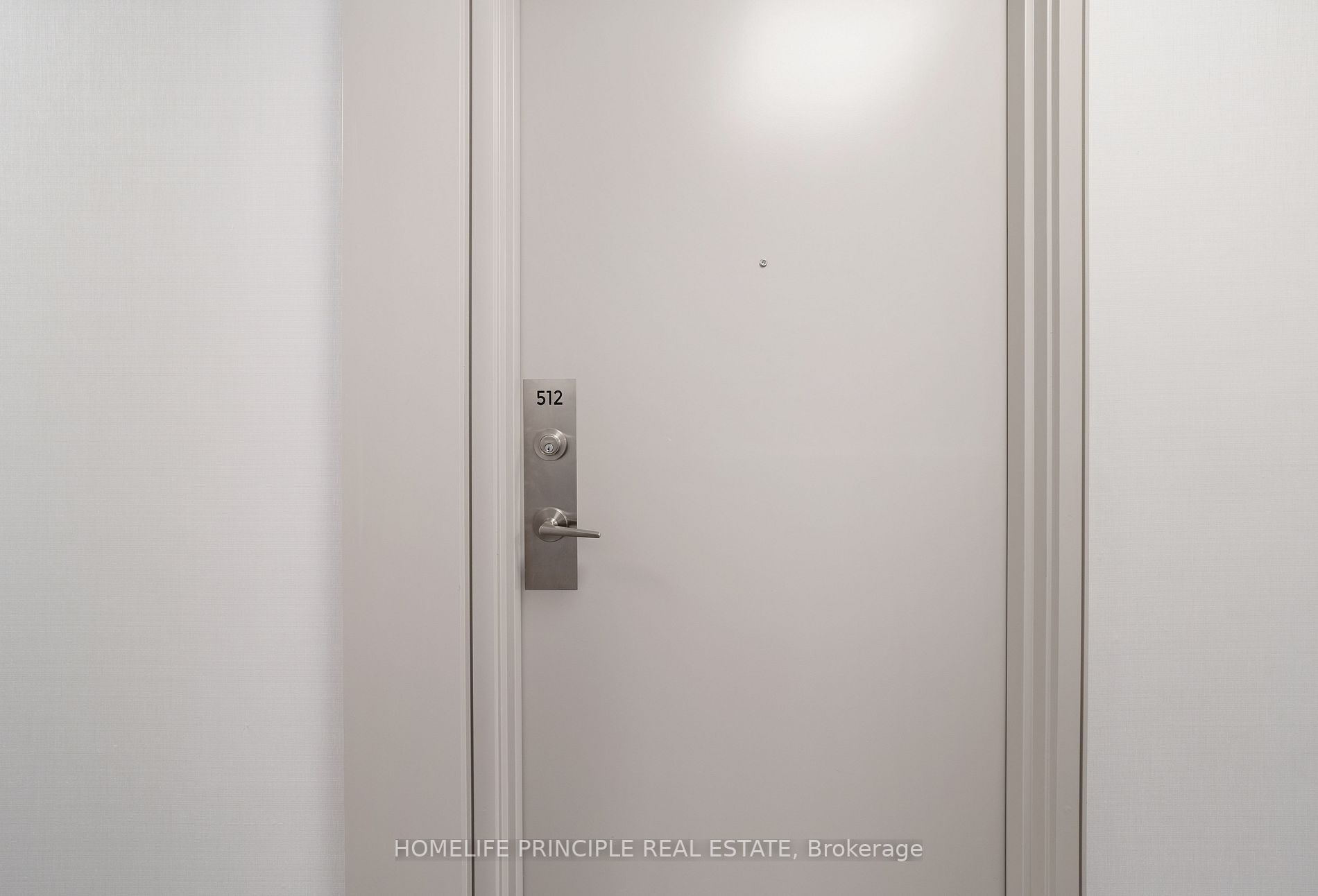 681 Yonge St, #512