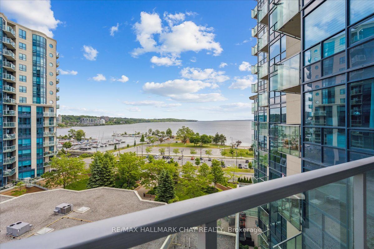 37 Ellen St, #802