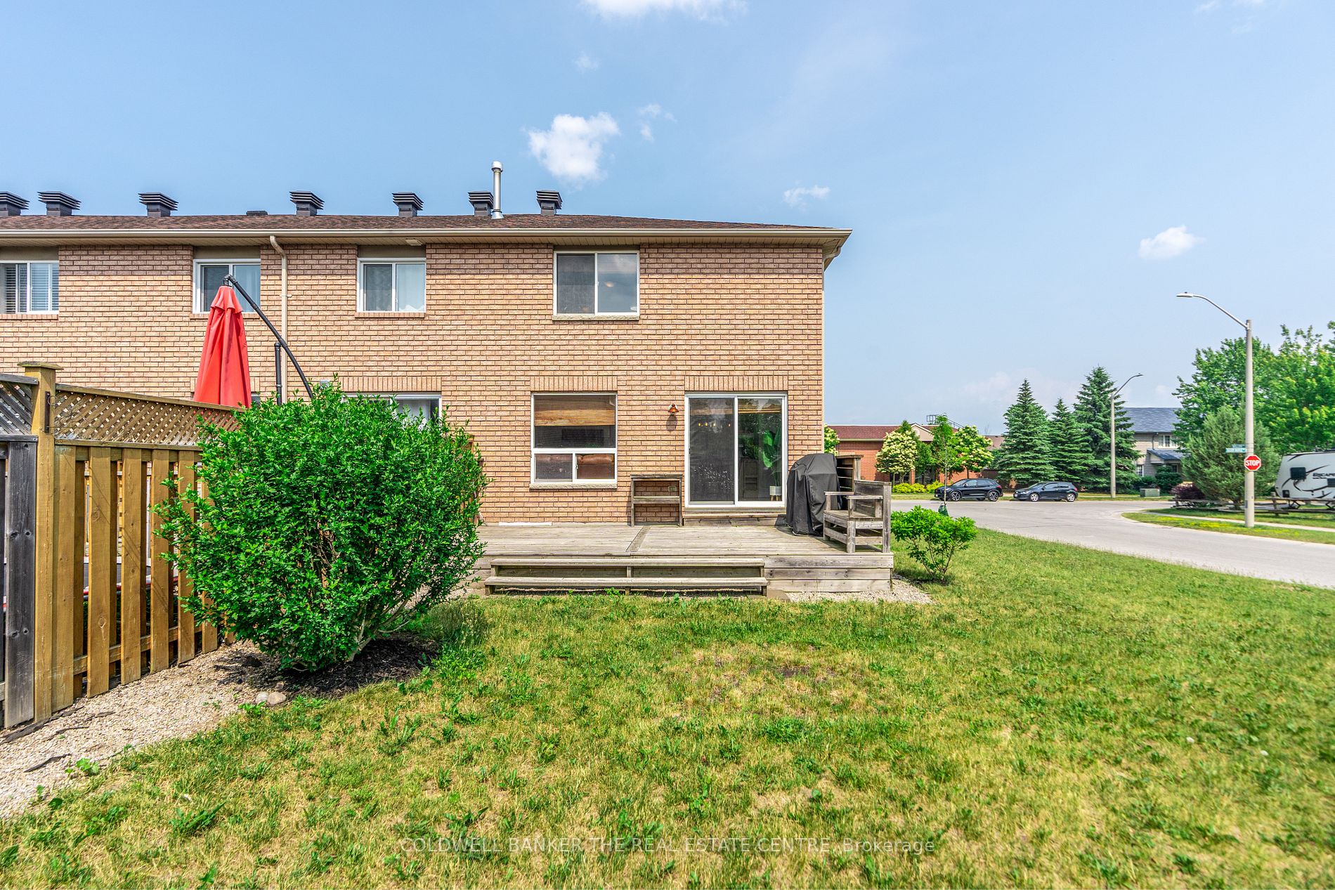 20 Silver Maple Cres