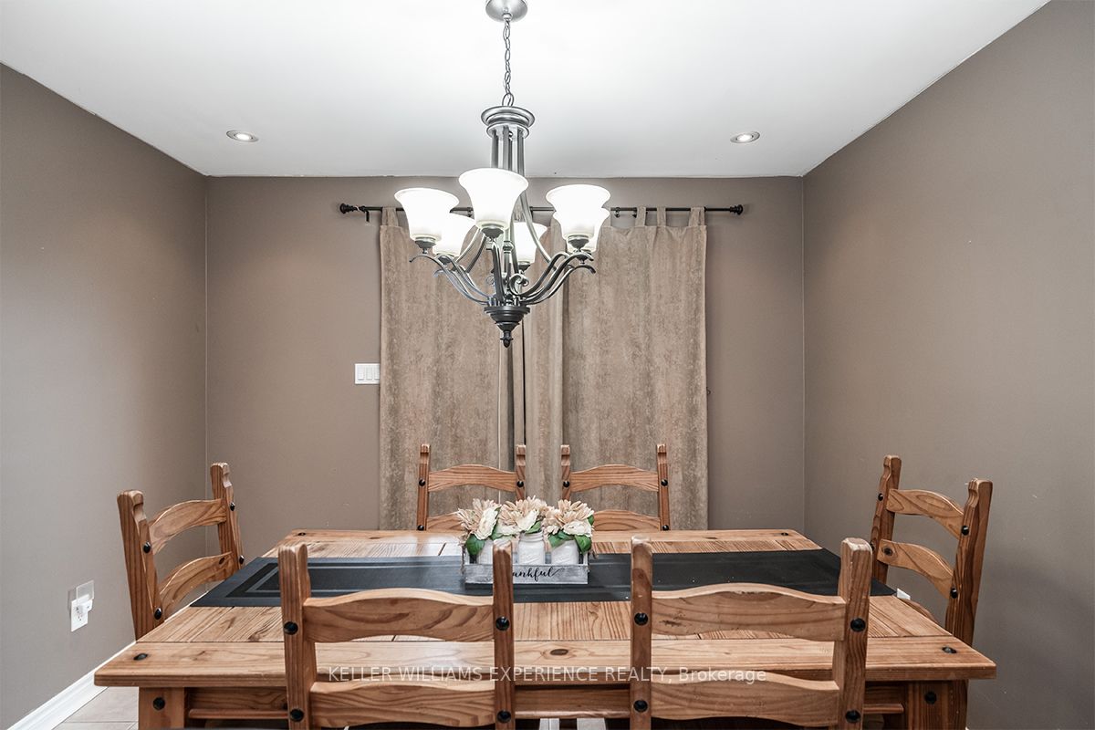 11 Knox Dr