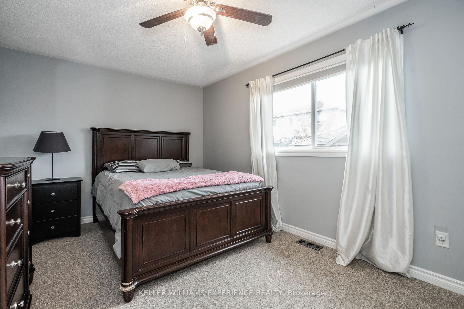 11 Knox Dr