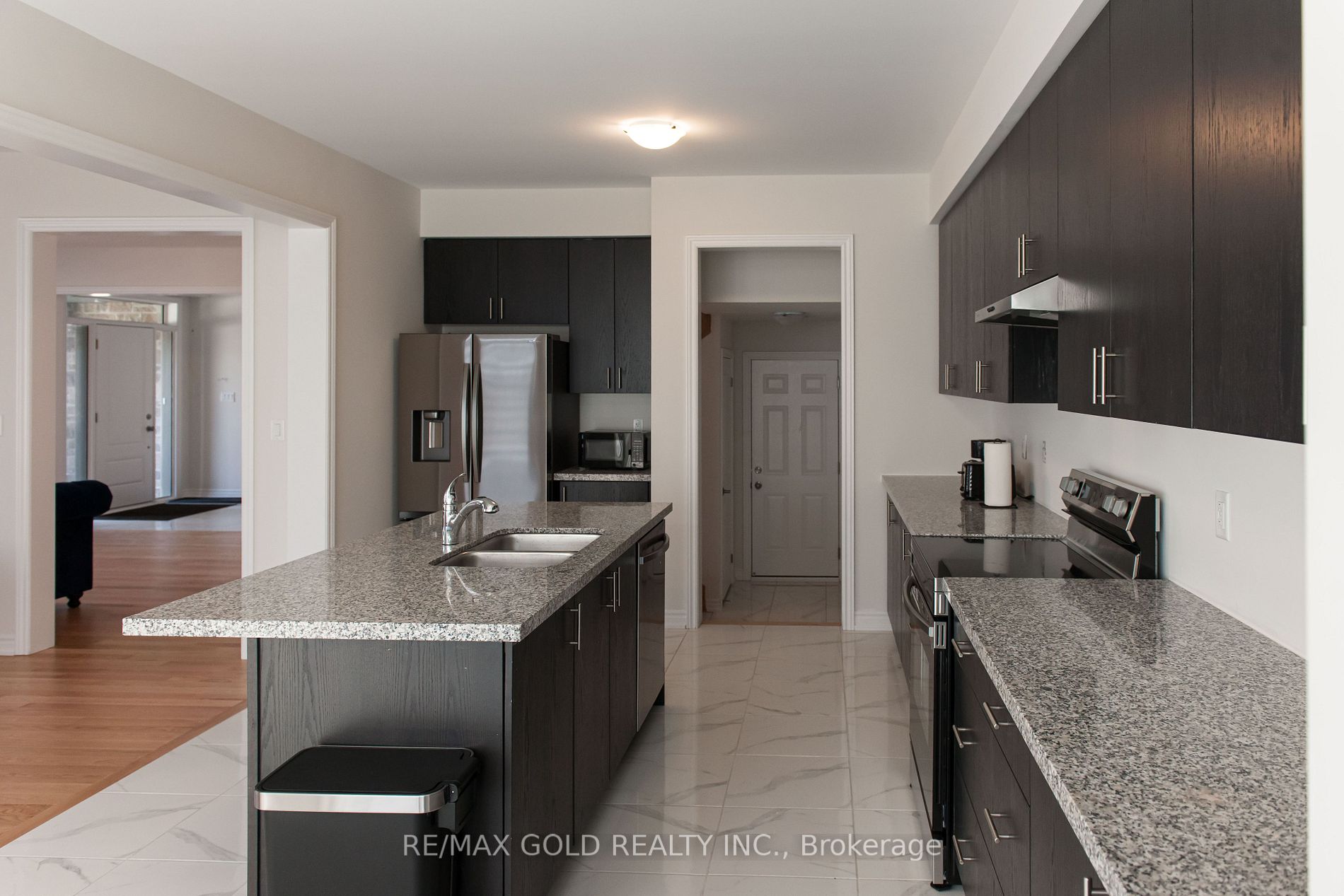 17 Ludlow Dr