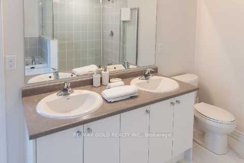 17 Ludlow Dr