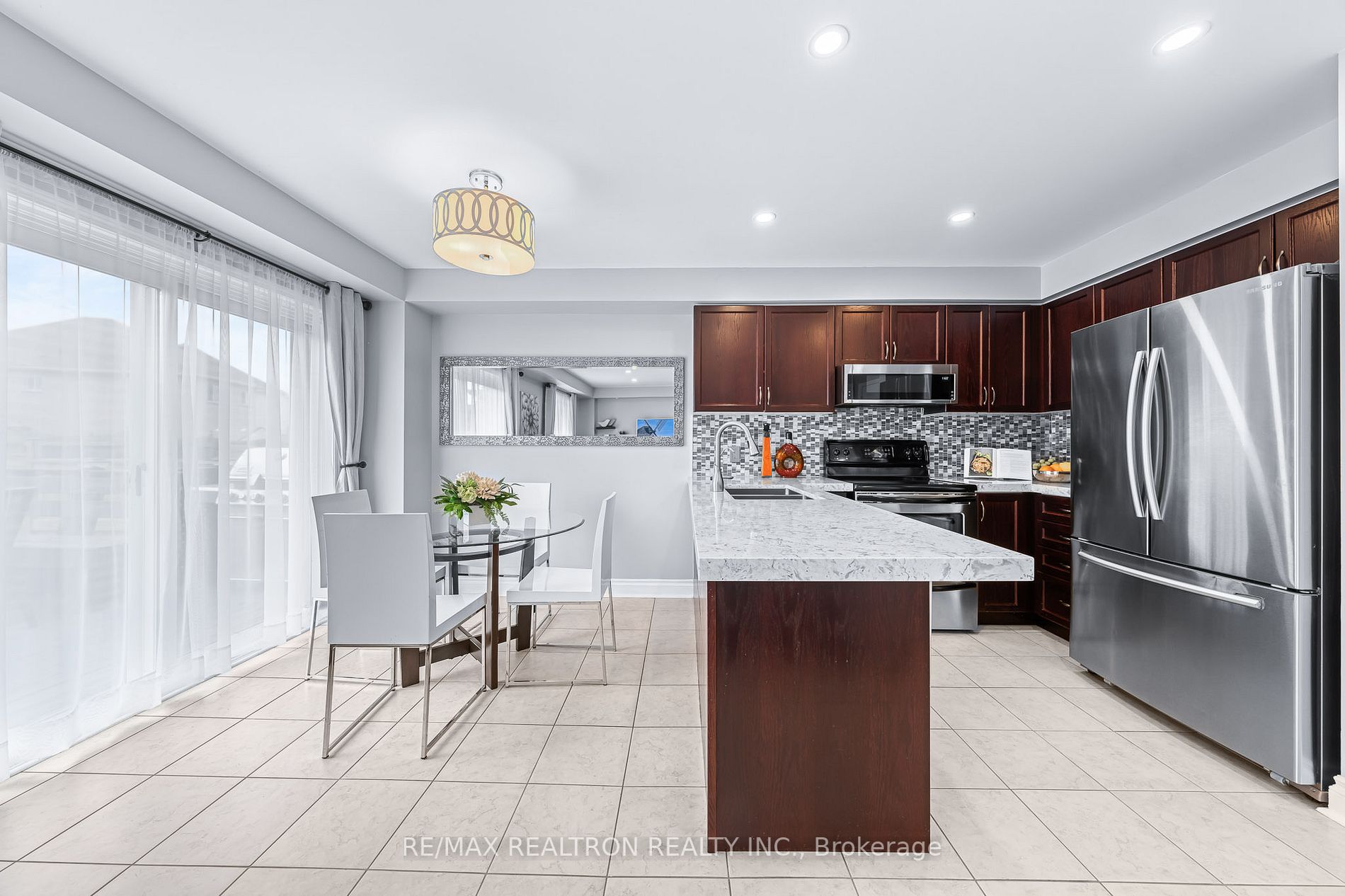 129 Empire Dr